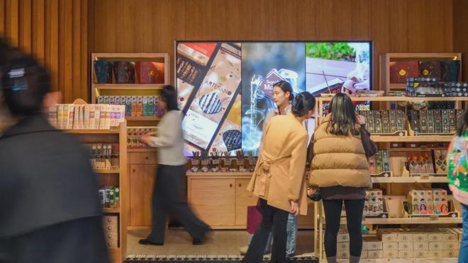 Sagrada Madre加速布局线下快闪店开元棋牌app中式线香越来越火阿根廷香薰品牌(图7)